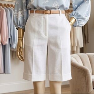 Elegant White Bermuda Shorts with Cuffed Hem